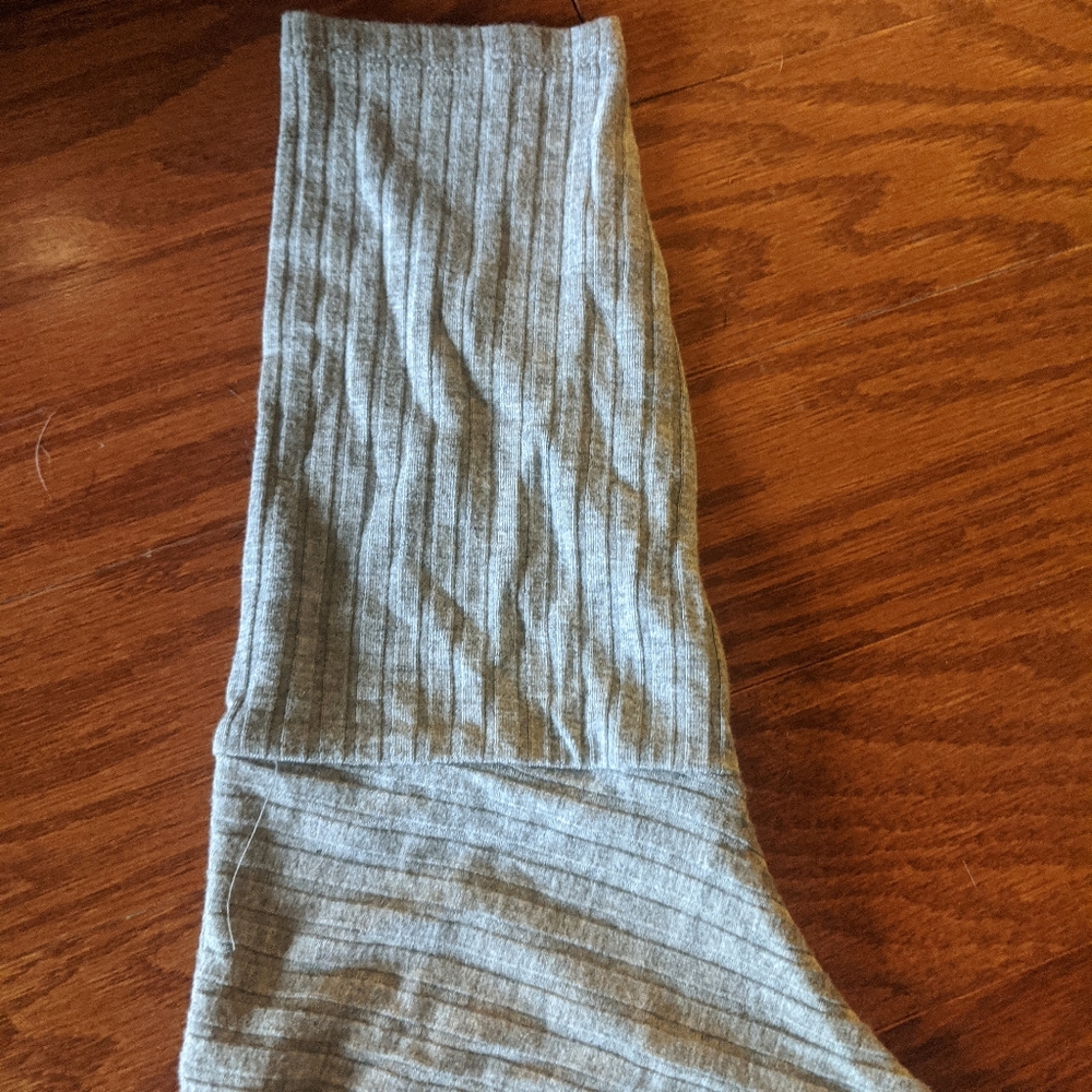 Off-the-shoulder Ribbed Top - Picture 4 of 6